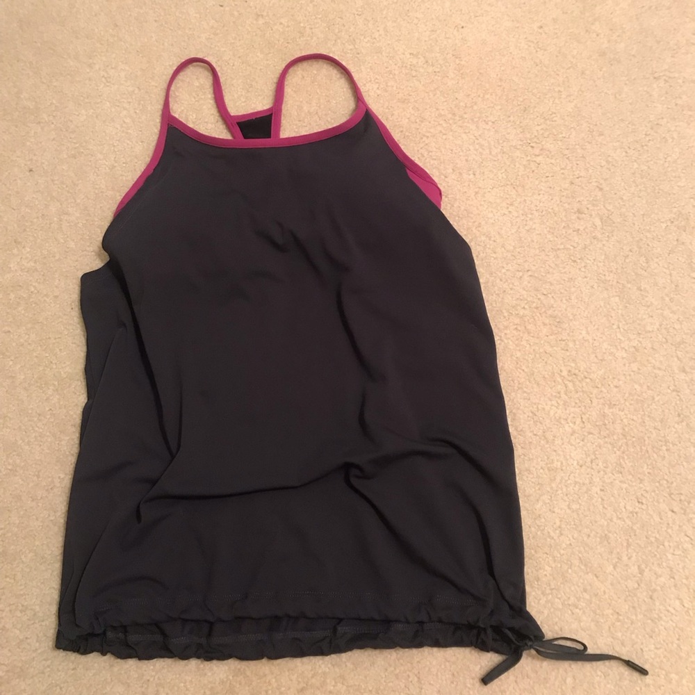 Workout tank top